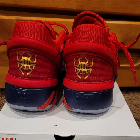 Adidas D.O.N. Issue #2 Marvel Men's Size 10 - Picture 3 of 9